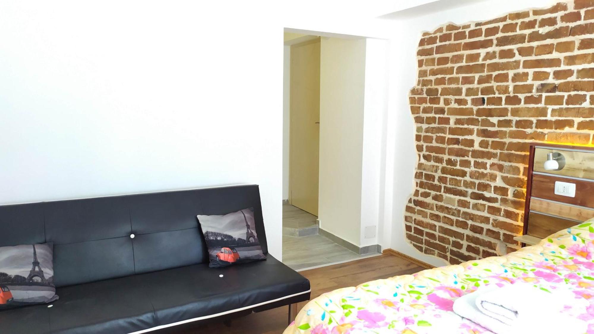 Downtown Evoo Apartamento Tirana